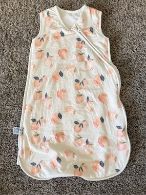 Copper Pearl 0–6M Peach Print Sleep Sack